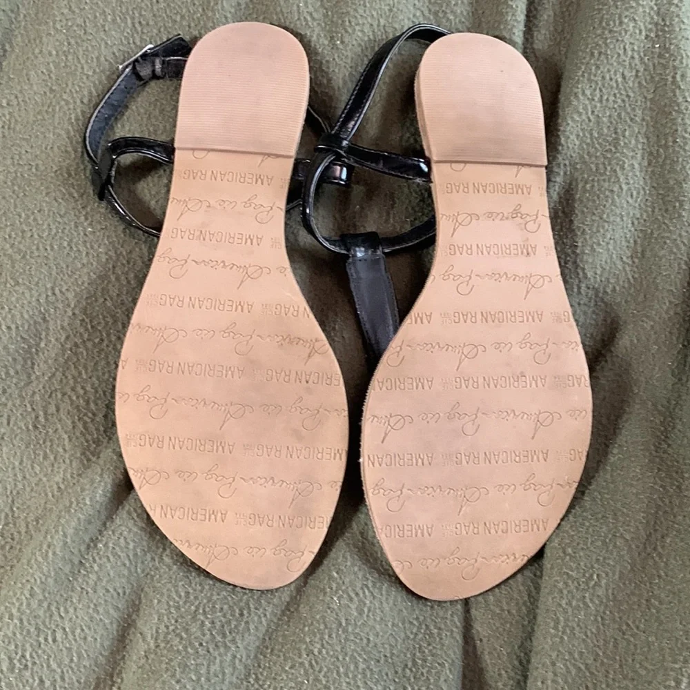 American Rag shiny, black sandals.  Size 7.5 - Picture 2 of 2
